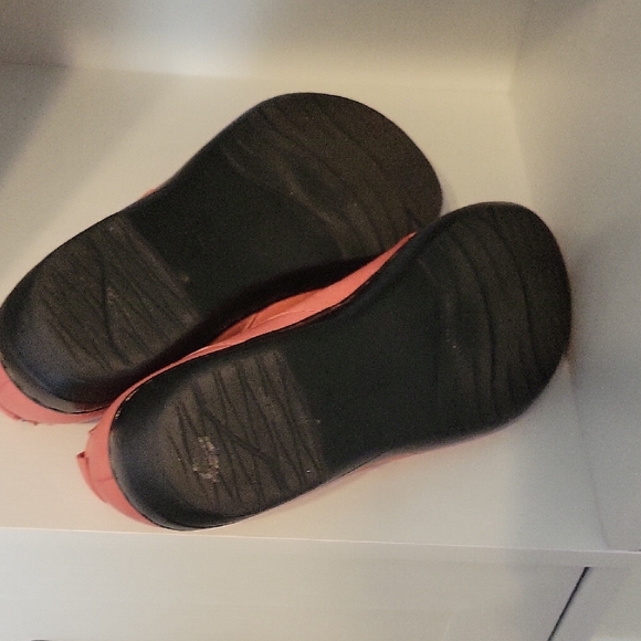 Clarks Women's Sz6 Leather upper Coral Loafers - Picture 6 of 7